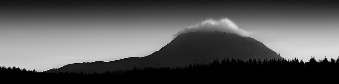Découvrir Le Puy de Dôme depuis Ceyssat au petit matin, Brok photographie